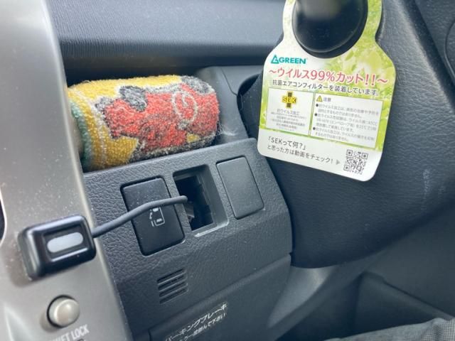 TOYOTA NOAH 2007 Image 31