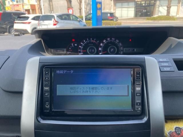 TOYOTA NOAH 2007 Image 31