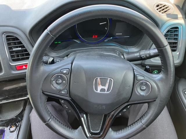 HONDA VEZEL HYBRID 2014 Image 31