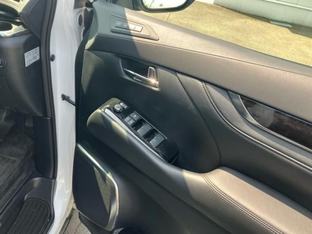 TOYOTA ALPHARD 4WD 2022 Image 31