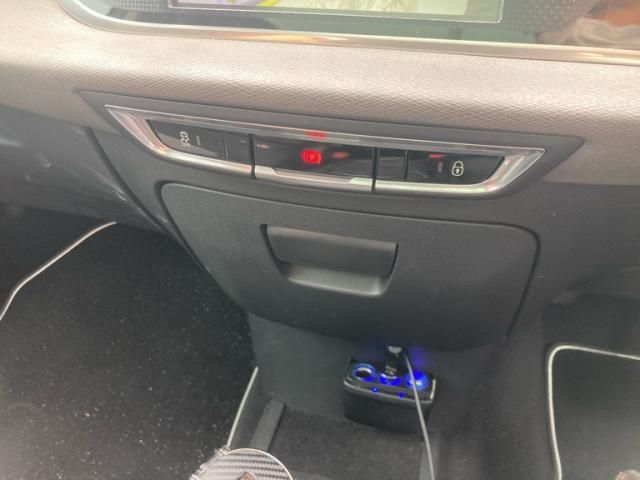 CITROEN C4 PICASSO 2015 Image 31