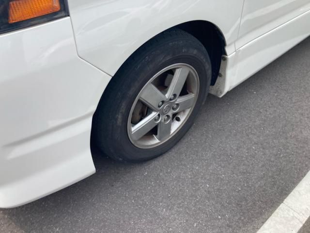 TOYOTA VOXY 2005 Image 31