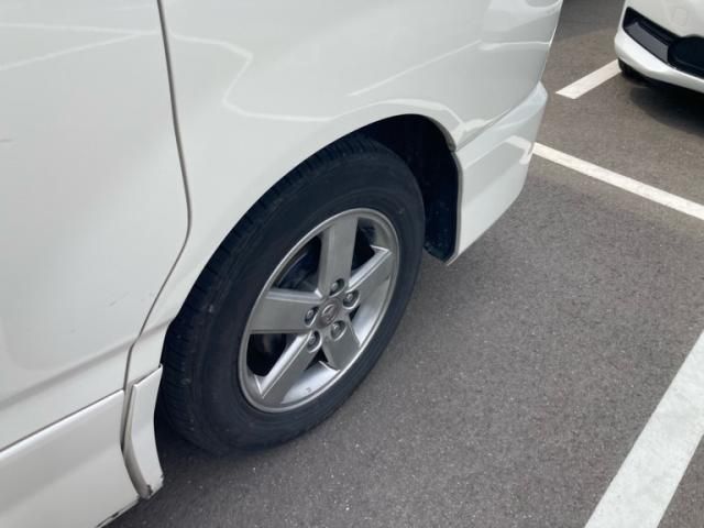 TOYOTA VOXY 2005 Image 31