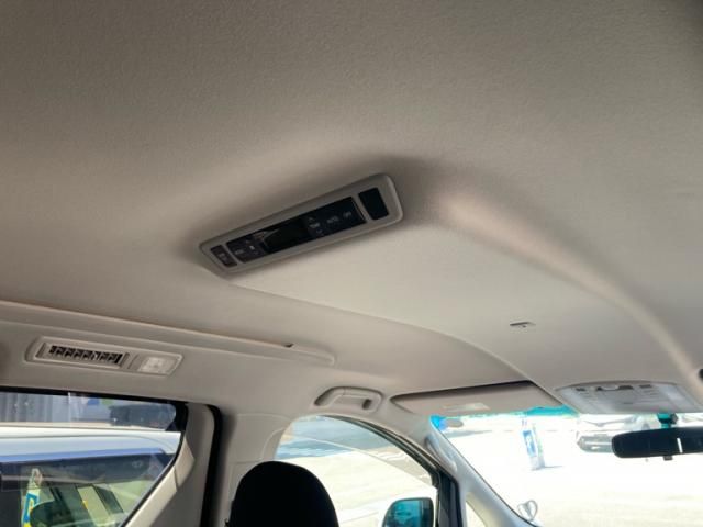 TOYOTA VELLFIRE 2008 Image 31