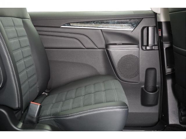 MITSUBISHI DELICA D:5 4WD 2025 Image 31