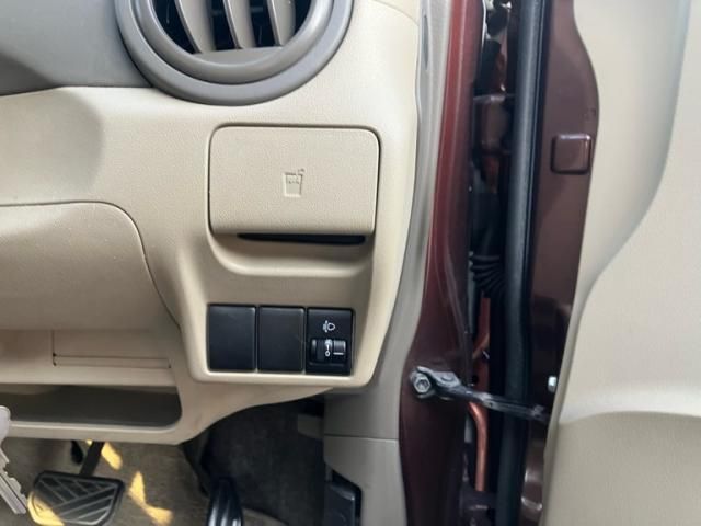 SUZUKI ALTO 2011 Image 31