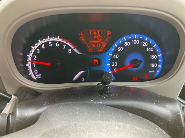 NISSAN CUBE 2010 Image 31