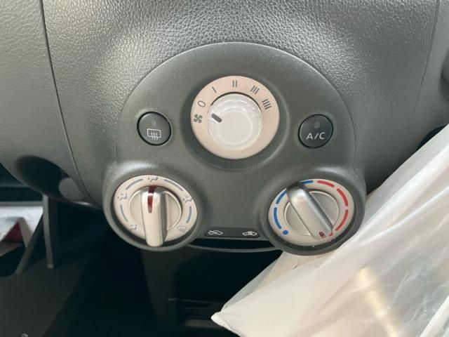 NISSAN CUBE 2010 Image 31