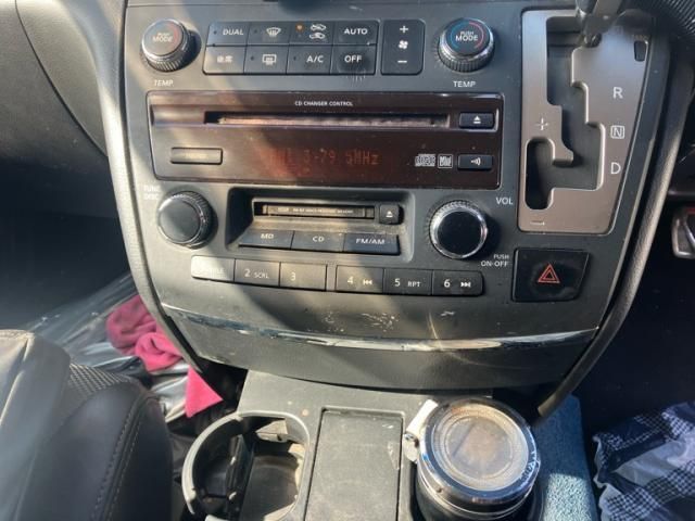 NISSAN ELGRAND 2005 Image 31