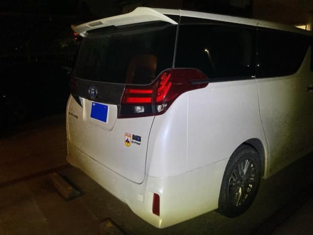 TOYOTA ALPHARD HYBRID 4WD 2016 Image 31