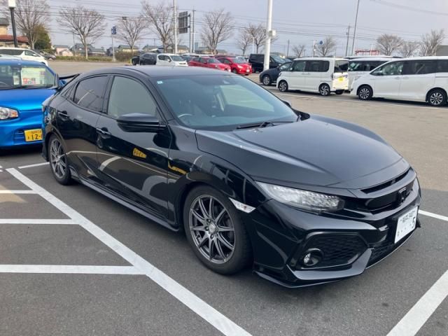 HONDA CIVIC HATCHBACK 2018 Image 31