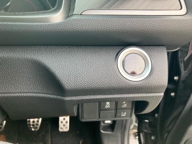 HONDA CIVIC HATCHBACK 2018 Image 31