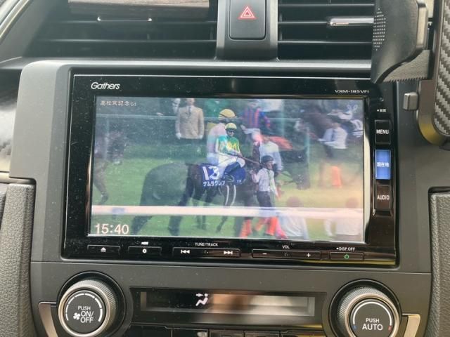 HONDA CIVIC HATCHBACK 2018 Image 31