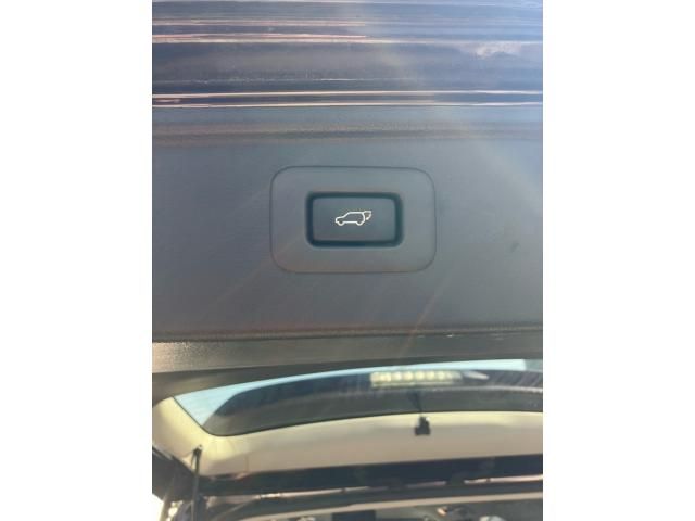 TOYOTA VELLFIRE 2013 Image 31