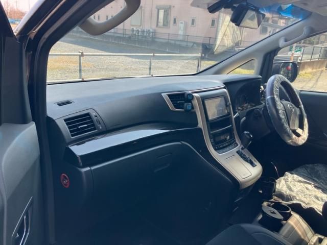 TOYOTA VELLFIRE 2013 Image 31