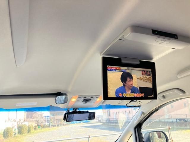 TOYOTA VELLFIRE 2013 Image 31