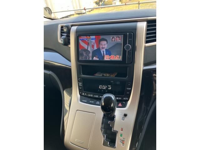 TOYOTA VELLFIRE 2013 Image 31