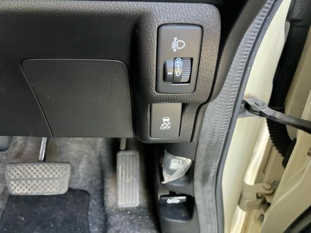 HONDA N_BOX 2013 Image 31