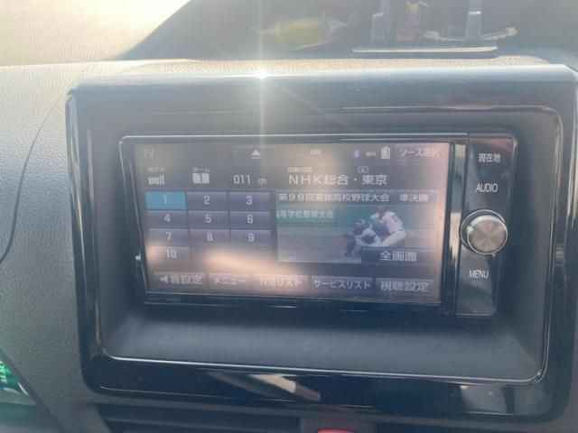 TOYOTA VOXY 2017 Image 31