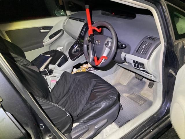 TOYOTA PRIUS 2011 Image 31