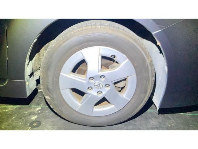 TOYOTA PRIUS 2011 Image 31