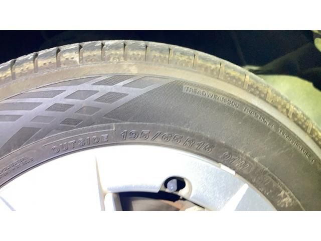 TOYOTA PRIUS 2011 Image 31