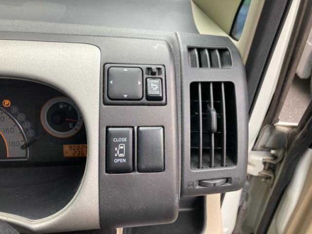 NISSAN SERENA  WG 2005 Image 31