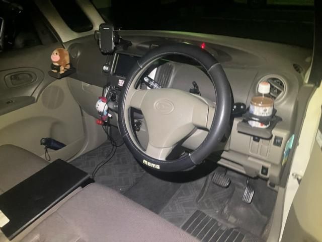 DAIHATSU TANTO 2010 Image 31