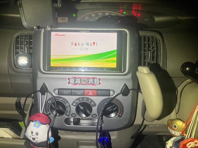 DAIHATSU TANTO 2010 Image 31