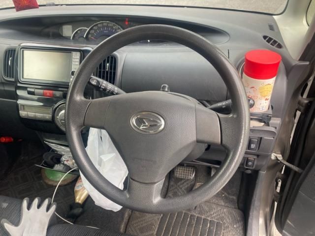 DAIHATSU TANTO CUSTOM 2013 Image 31