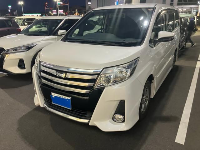 TOYOTA NOAH 2014 Image 31