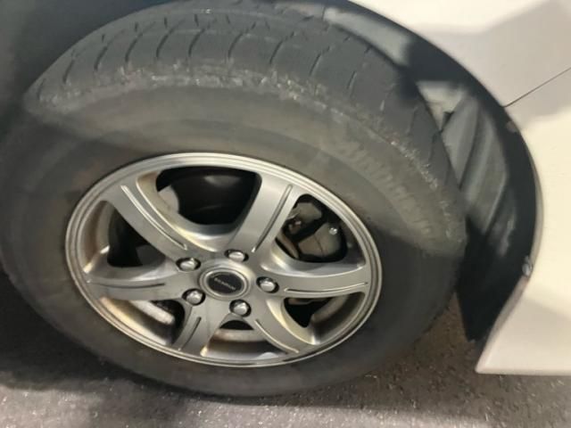 TOYOTA NOAH 2014 Image 31