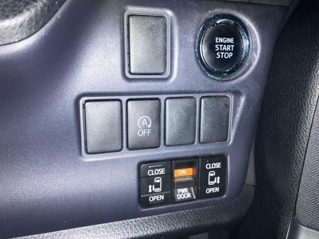 TOYOTA NOAH 2014 Image 31