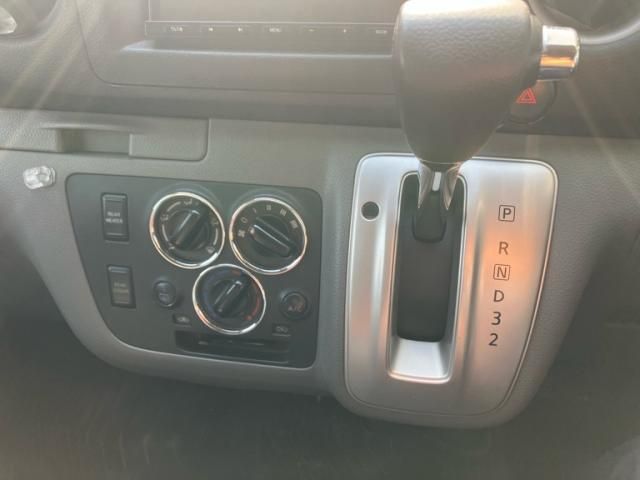 NISSAN NV350 CARAVAN 2012 Image 31