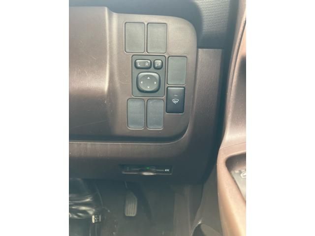 TOYOTA PASSO 4WD 2015 Image 31