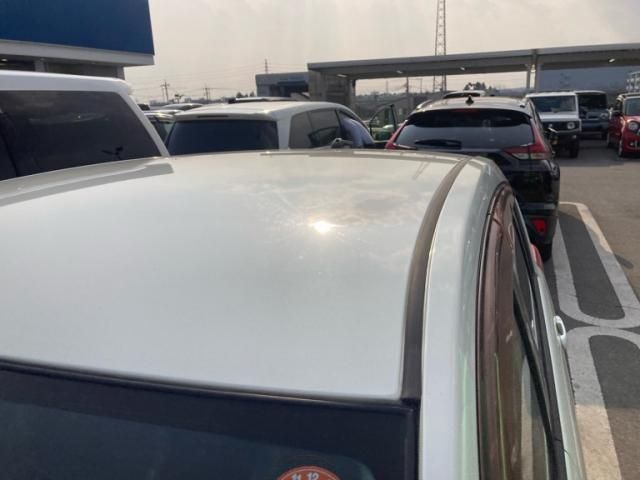 NISSAN TIIDA 2008 Image 31