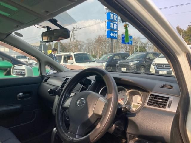 NISSAN TIIDA 2008 Image 31