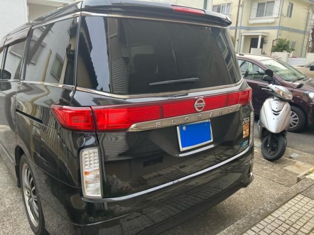 NISSAN ELGRAND 2011 Image 31