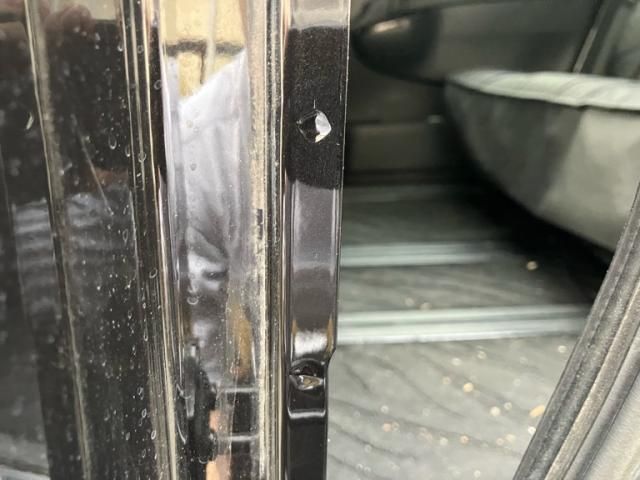 NISSAN ELGRAND 2011 Image 31