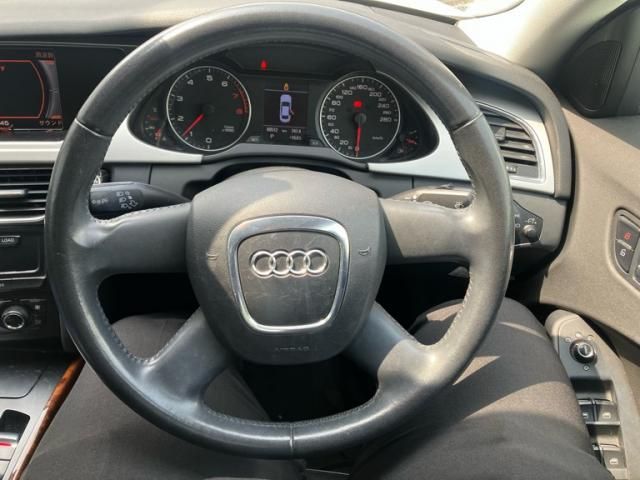 AUDI A4 2009 Image 31