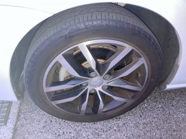 VOLKSWAGEN GOLF VARI 2016 Image 31