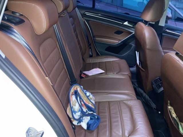 VOLKSWAGEN GOLF VARI 2016 Image 31