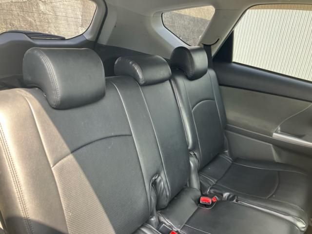 TOYOTA PRIUS ALPHA 2014 Image 31