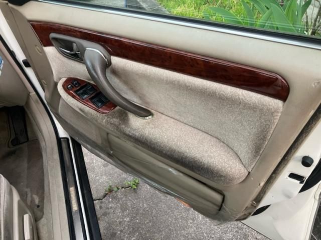 TOYOTA CROWN SEDAN 2001 Image 31