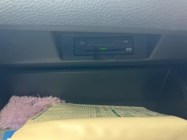 TOYOTA HARRIER 4WD 2019 Image 31