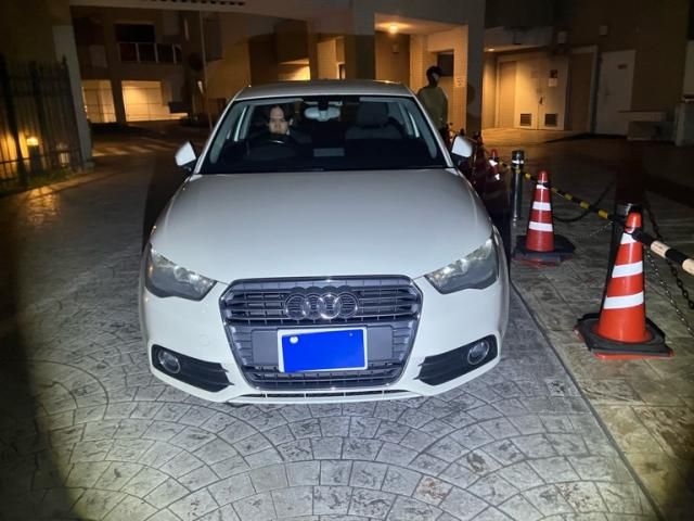 AUDI A1 2011 Image 31