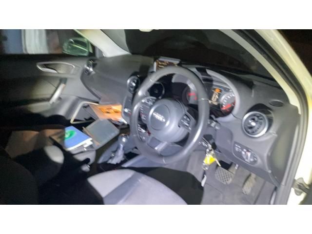 AUDI A1 2011 Image 31