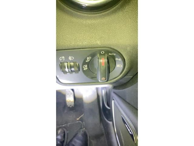 AUDI A1 2011 Image 31