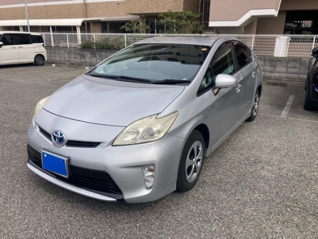 TOYOTA PRIUS 2012 Image 31