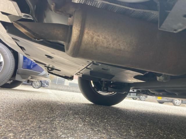 TOYOTA PRIUS 2012 Image 31